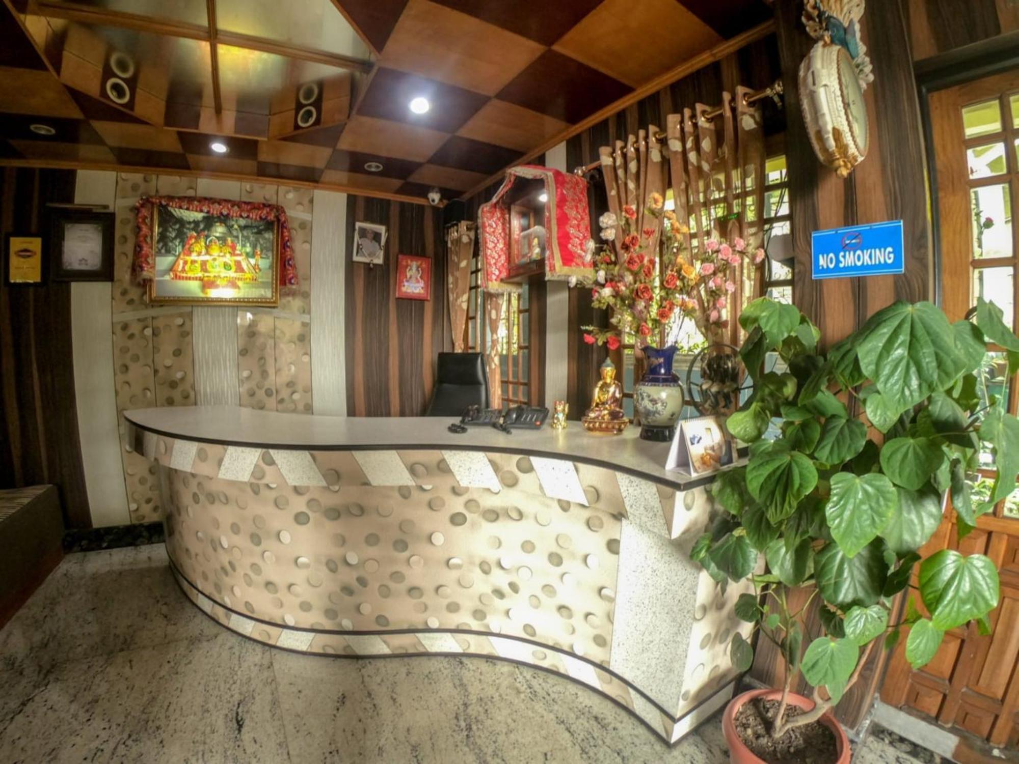 Grg Broadway Mall Road Darjeeling By Royal Collection Hotel מראה חיצוני תמונה