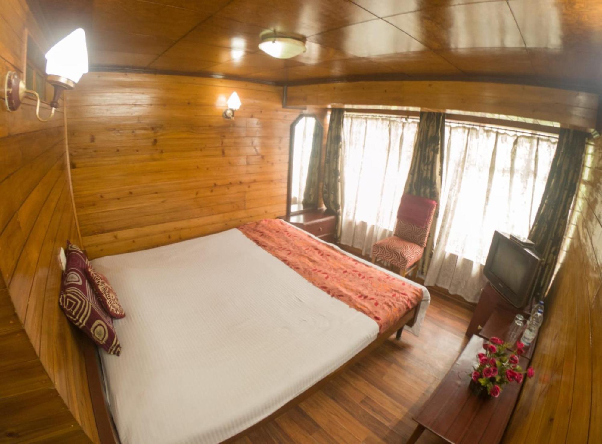 Grg Broadway Mall Road Darjeeling By Royal Collection Hotel מראה חיצוני תמונה