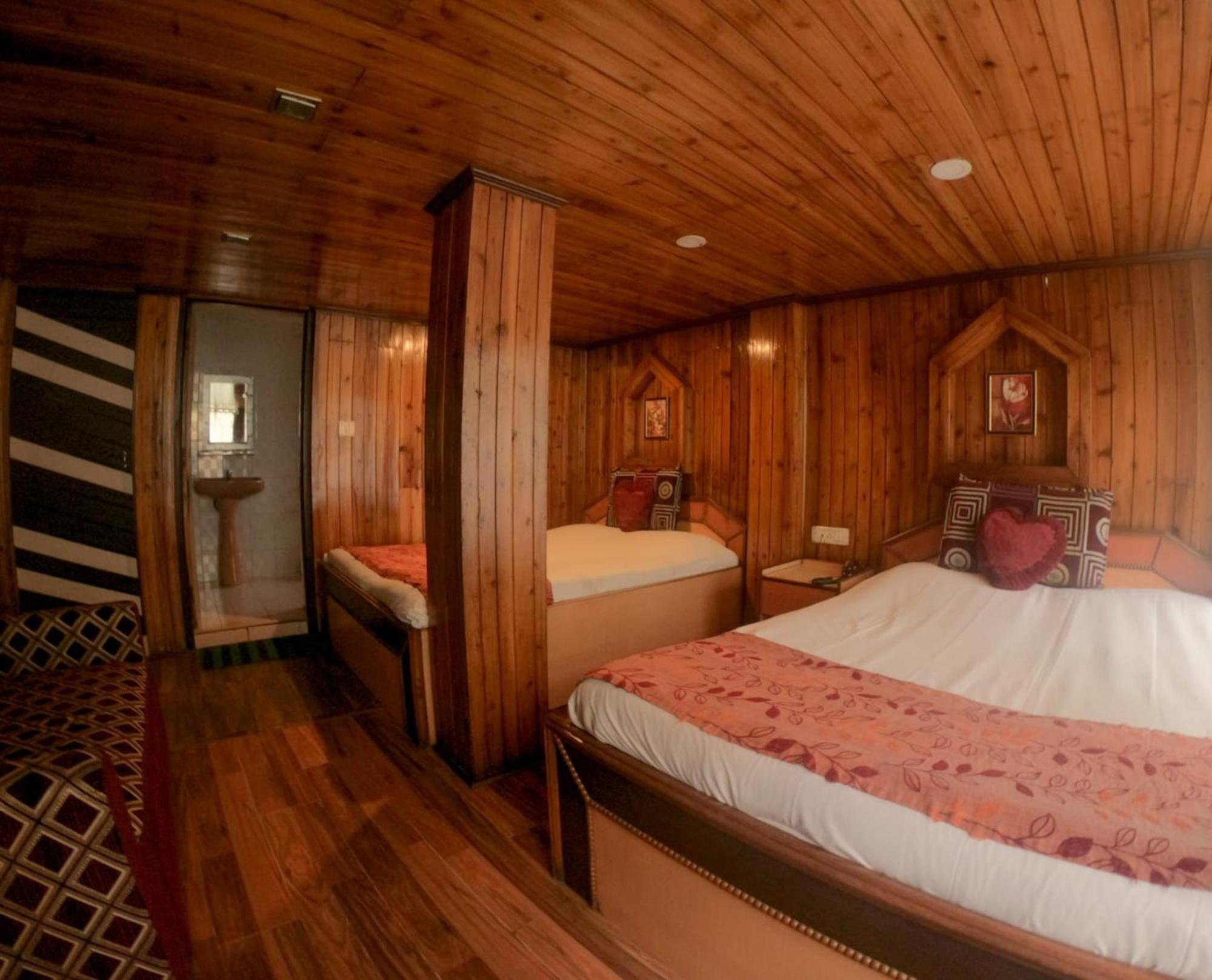 Grg Broadway Mall Road Darjeeling By Royal Collection Hotel מראה חיצוני תמונה